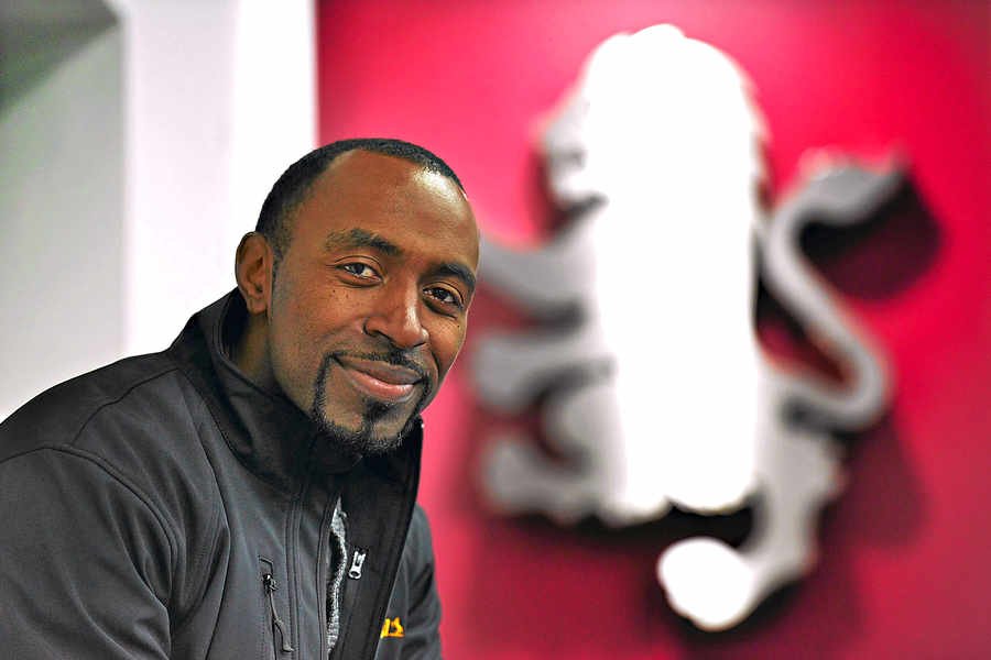 Darius Vassell: ''Türkiye'de tuvaletler yerdeki bir delik gibiydi''