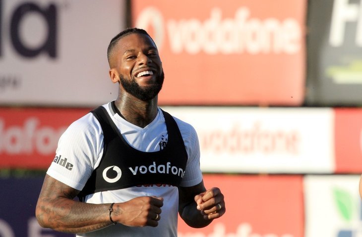 'Derbi öncesi Jeremain Lens gelişmesi! 