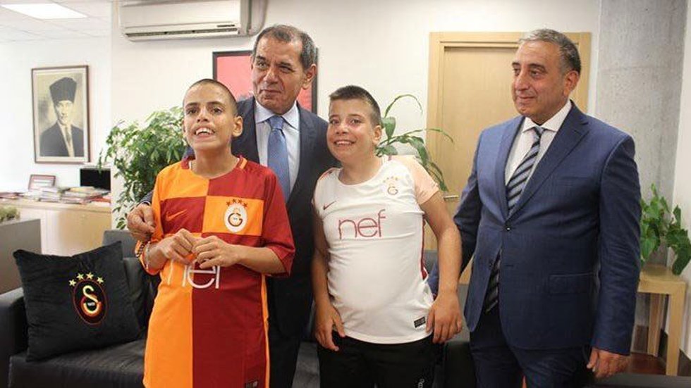 Dursun Özbek, Bingül kardeşlerle buluştu