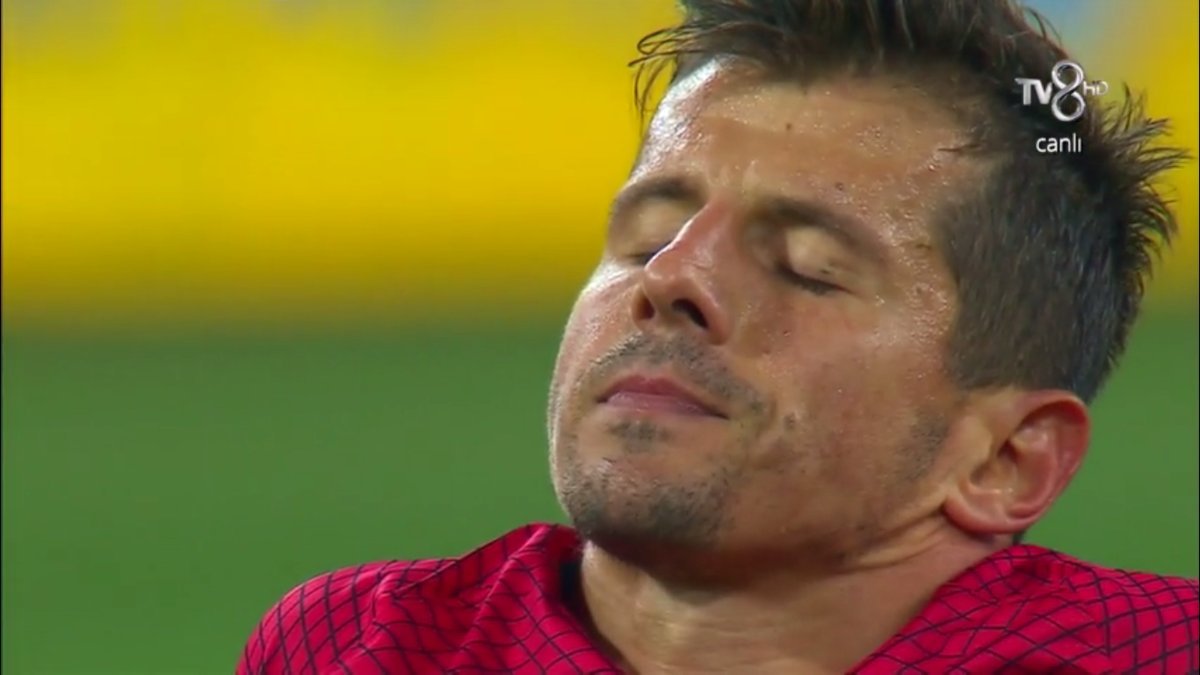 Emre'den küfür iddialarına yanıt! 