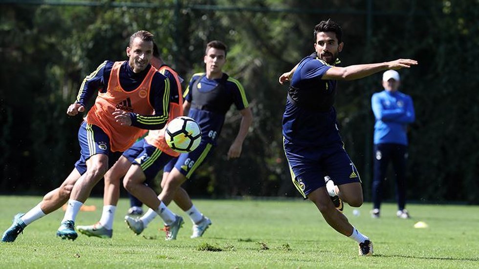 Fenerbahçe, Akhisarspor maçı hazırlıklarına başladı