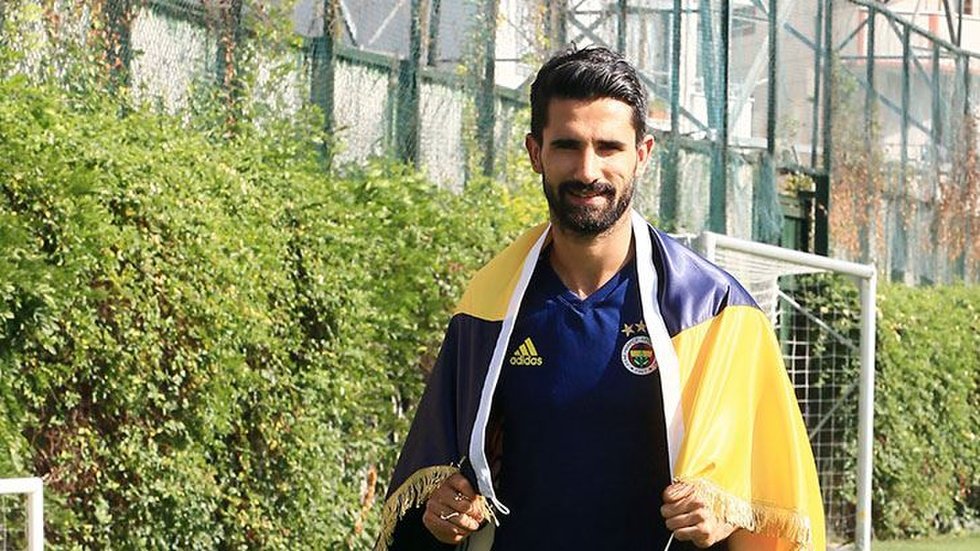 Fenerbahçe Alper Potuk’un sözleşmesini 4 yıl uzattı