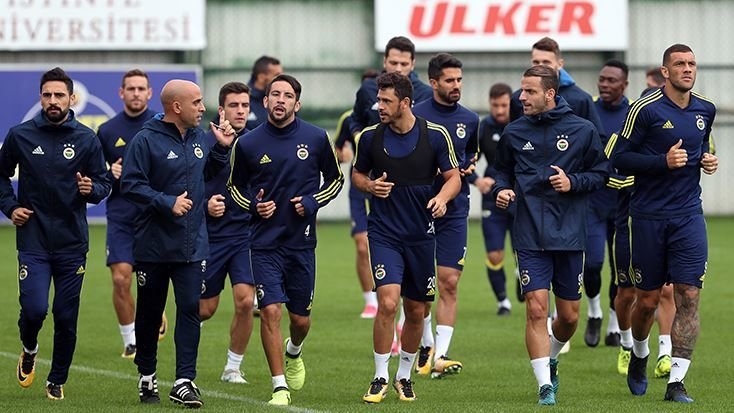 Fenerbahçe’de Akhisarspor maçı hazırlıkları sürüyor