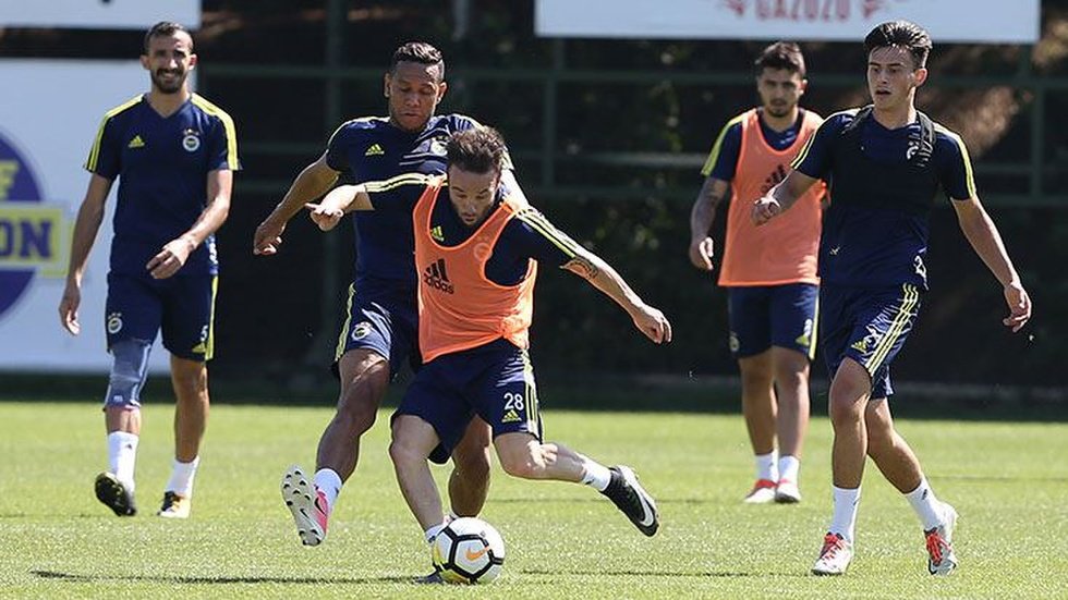 Fenerbahçe’de Skrtel takımdan ayrı çalıştı