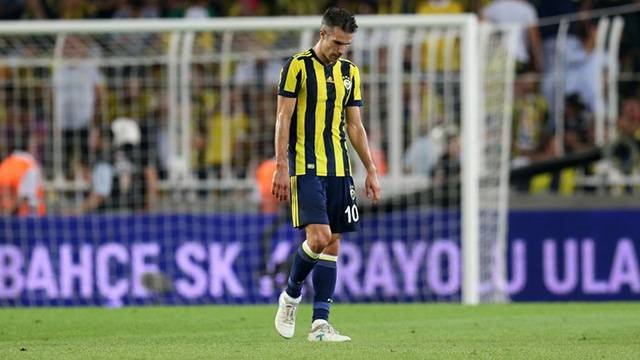 'Fenerbahçe'den Van Persie için flaş karar! Kadro dışı...