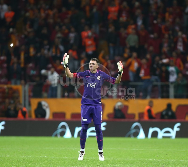 Fernando Muslera isyan etti! 
