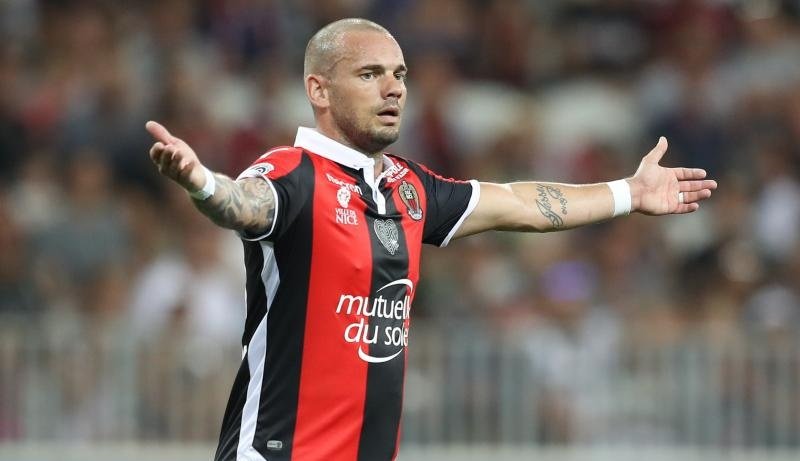 Fransa'da Wesley Sneijder şoku!