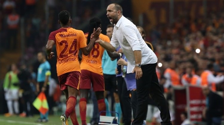 Galatasaray son iki sezonda büyük üzüntüler, sıkıntılar yaşadı. Siz de bunlardan payınızı aldınız? Sihirli değneğiniz yoksa ne yaptınız? Bu müthiş başlangıcın sırrı nedir? 
