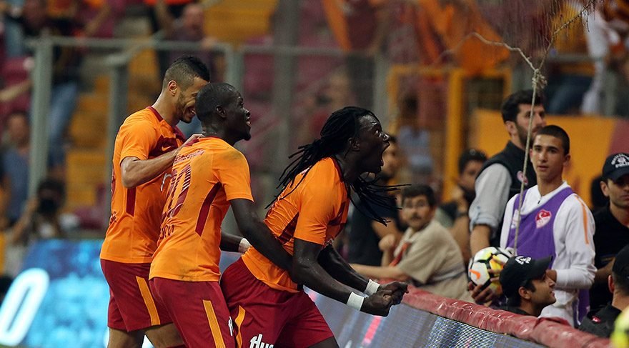 Galatasaray'da ayrılık! 
