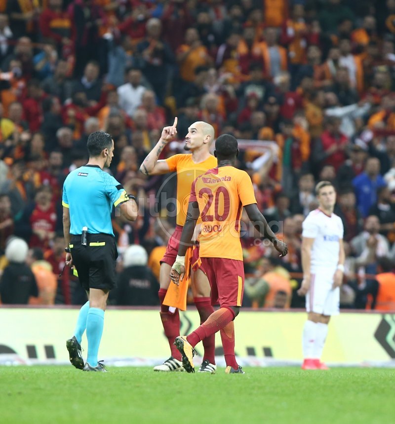 Galatasaray'da maçın adamı Maicon konuştu! Penaltı isyanı