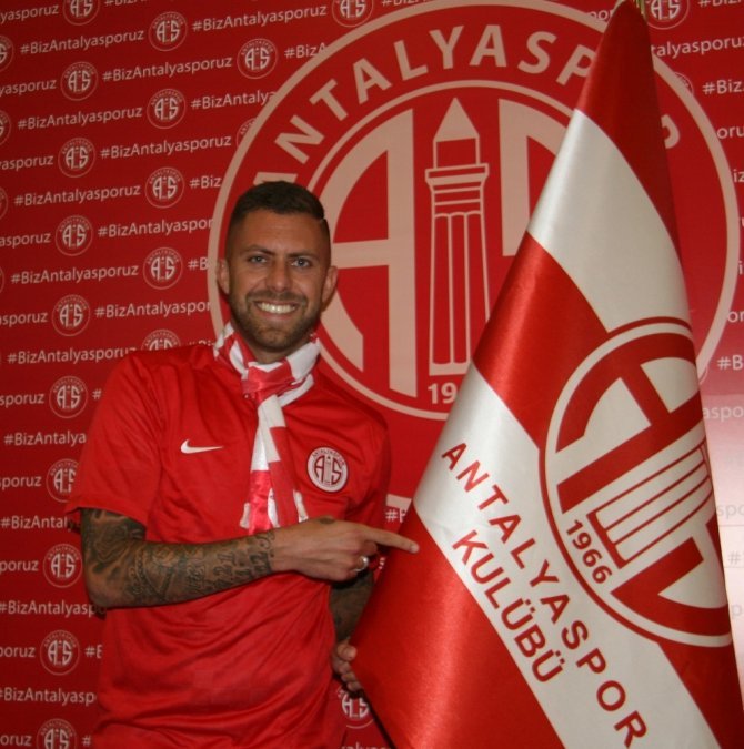 JEREMY MENEZ