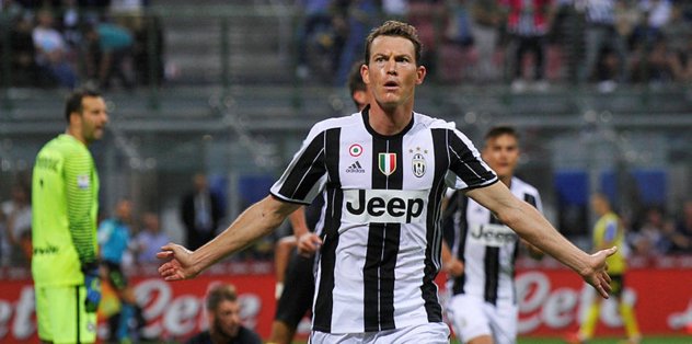 Lichtsteiner Beşiktaş’ı reddetti