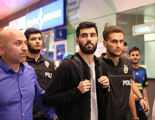 'Luis Neto herkesi şaşırttı! 3 kilo et