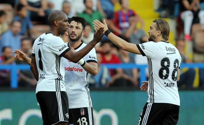 Süper Lig'in yıldızından Porto'ya Beşiktaş tavsiyesi