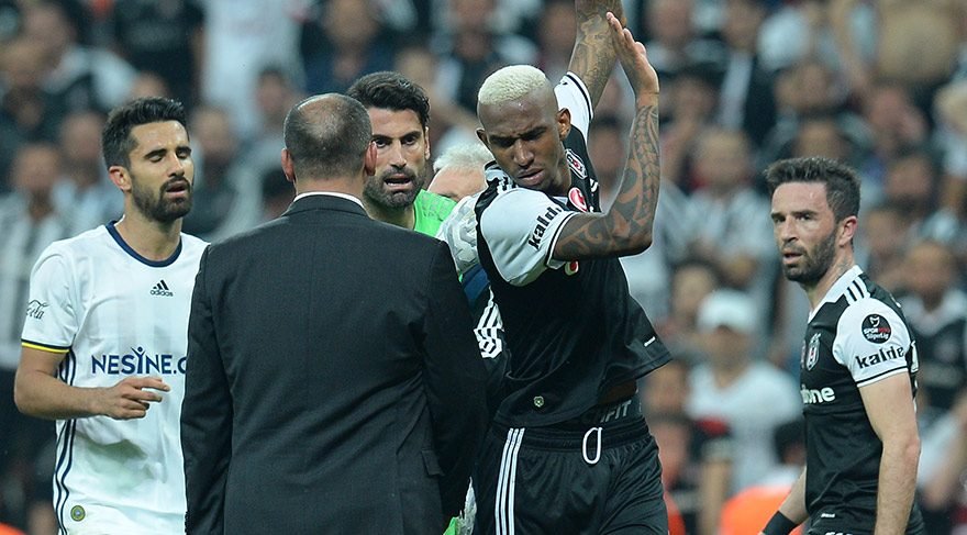 'Talisca ve Volkan Demirel! Gerginlik?