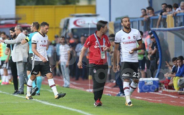 TOSİC, CENK TOSUN’U KIZDIRDI