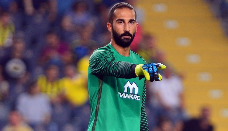 'Volkan Babacan'a yabancı madde! Kafasında patladı...