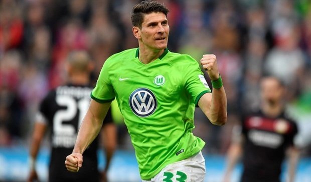 'Wolfsburg resmen açıkladı! Mario Gomez