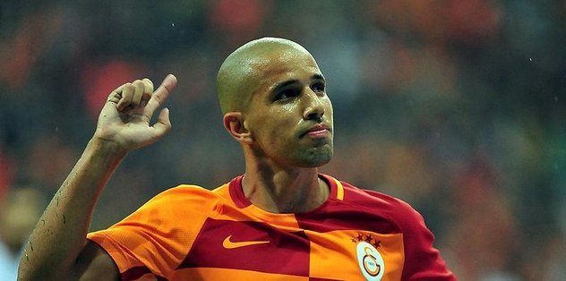 Aslan ava çıktı