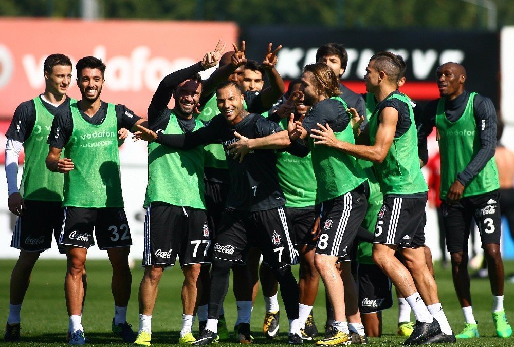 'Beşiktaşlı yöneticiden flaş transfer açıklaması! İtiraf geldi