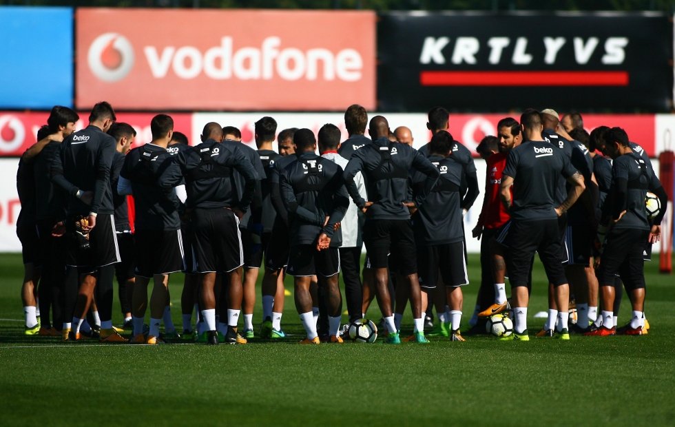 'Beşiktaş'ta flaş gelişme! Antrenmanı yarıda bıraktı