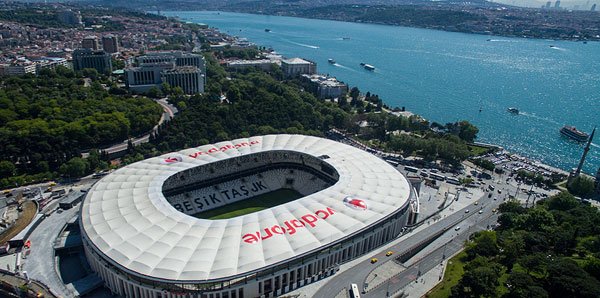 'Beşiktaş'ta Vodafone Park gerçeği! UEFA...