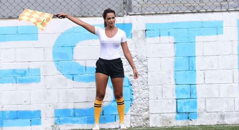 Brezilya'da olay yaratan bayan hakem Denise Bueno