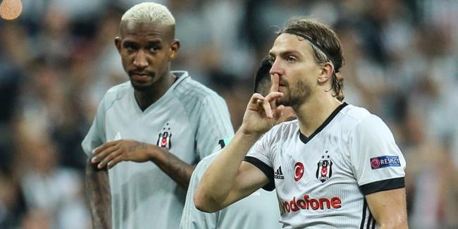'Caner Erkin'den şok kavga! İşte onlar...
