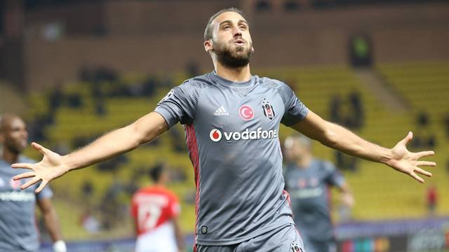 'Cenk Tosun tarih yazmaya devam ediyor! Kulüp tarihinde ilk 4