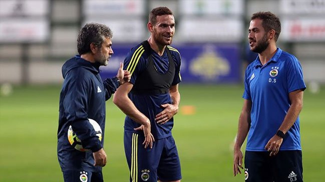 F.Bahçe’nin gol yolları ile ilgili yaşadığı sorunlar için neler söylersin?