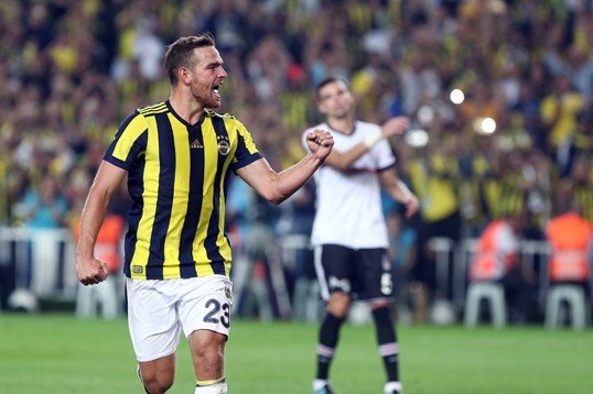 Fenerbahçe tarihinde santrforlar için bir deyim vardır: 