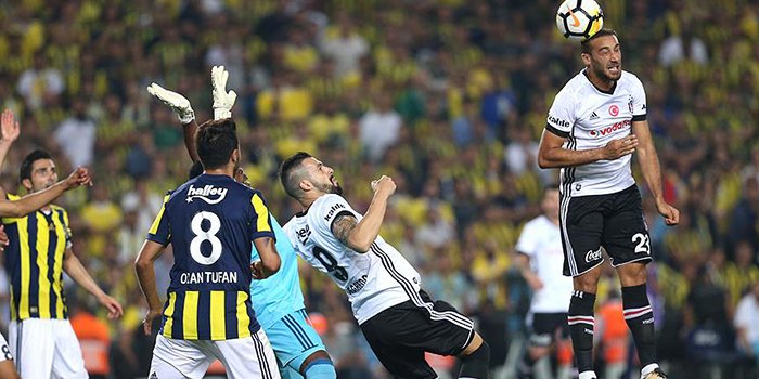 Fenerbahçe ve Beşiktaş'a transferde dev çalım! Araya girdiler...