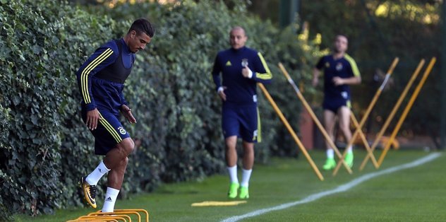 Fenerbahçe’de derbi hazırlıkları başladı
