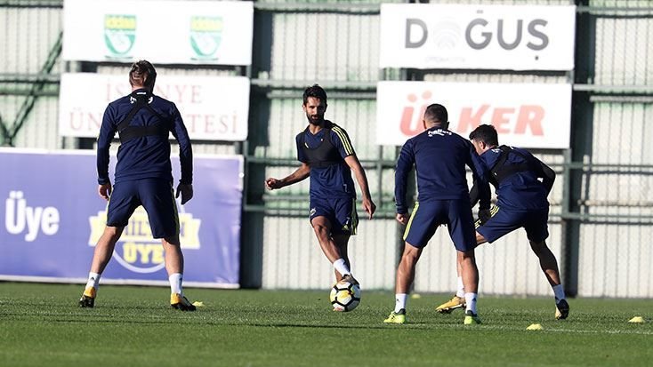 Fenerbahçe’de derbi hazırlıkları başladı