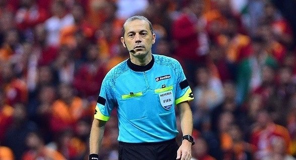 'Fenerbahçe'de derbi sırasında isyan; 