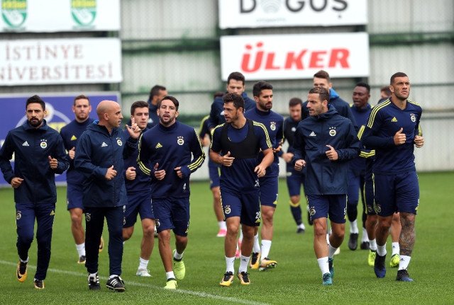 'Fenerbahçe'de endişe! Janssen, Valbuena, Giuliano...