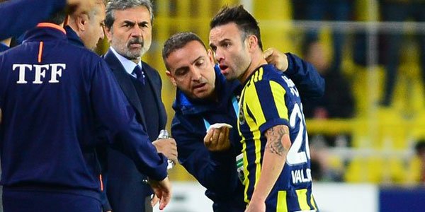 Fenerbahçe'de Valbuena'nın şok hareketi kameralara yakalandı