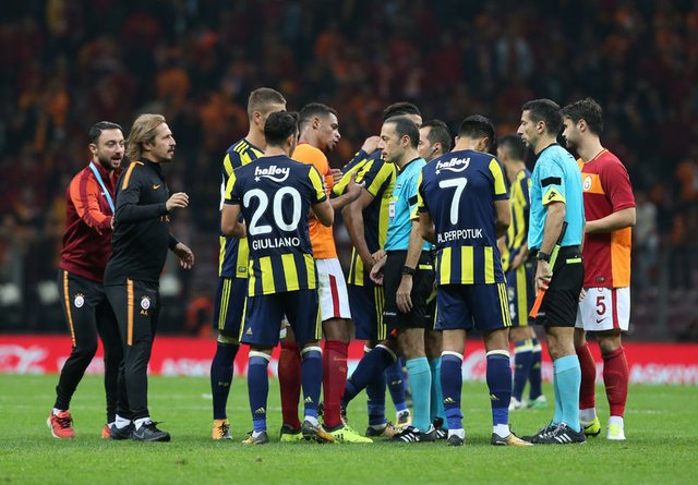 Fenerbahçeli futbolcu isyan etti! 