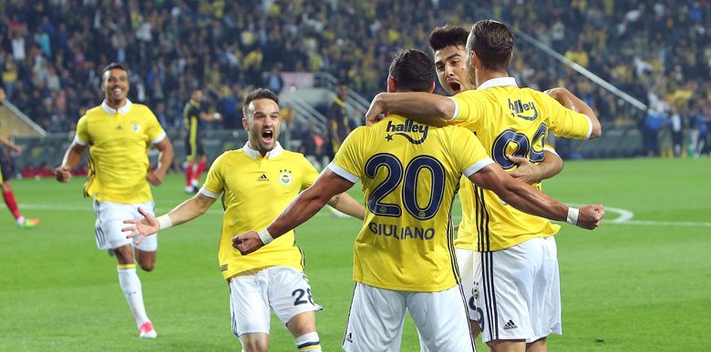Fenerbahçeli yıldızdan Galatasaray derbisi öncesi şok açıklama! 