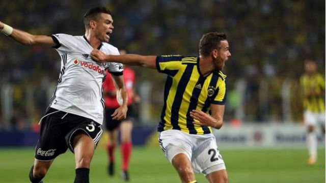 Galatasaray ile zorlu bir maça çıkacaksınız. Puan farkı şu an 8 ve bir kayıp halinde daha da açılabilir. Bu gerçekler ışığında, maç için ön hazırlığınız nedir? 