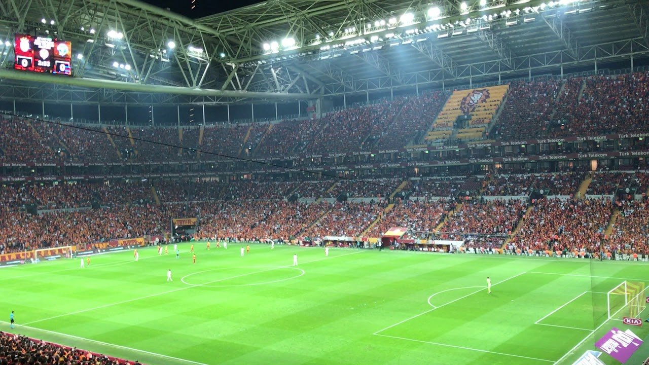 Galatasaray'a 8 milyon lira! Fenerbahçe...