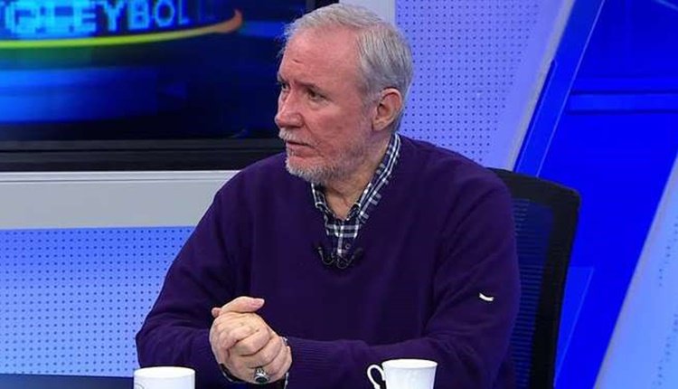 'Galatasaray'da Gomis için şok yorum!