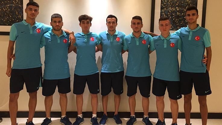Galatasaray’ın 7 genç futbolcusuna şok haber