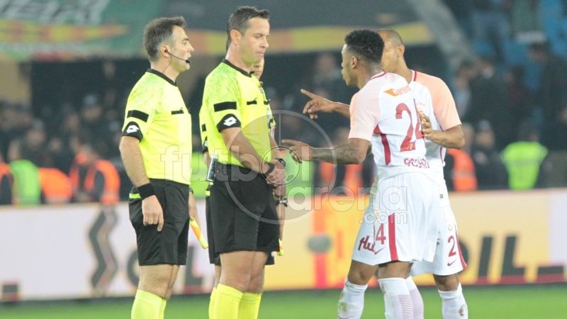 Garry Rodrigues'ten maçın hakemi Halis Özkahya'ya suçlama!