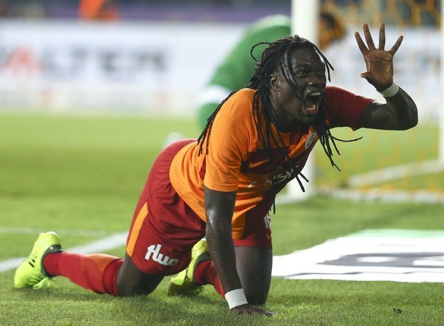 'Gomis 2 hafta gol atamayınca bakın ne yaptı! Masrafını karşıladı