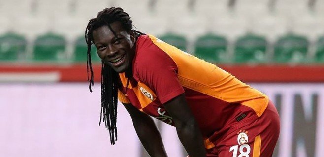 Gomis para basıyor
