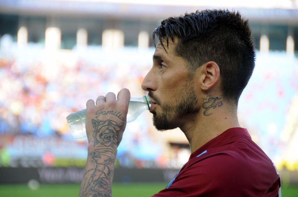 Jose Sosa'dan Beşiktaş'a olay gönderme