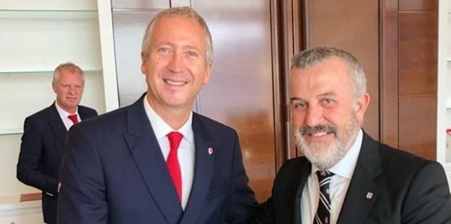 Monaco’dan yemek jesti