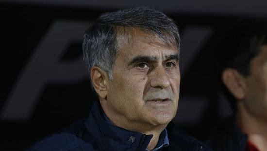 'Şenol Güneş'ten 2 futbolcuya kritik sözler; 