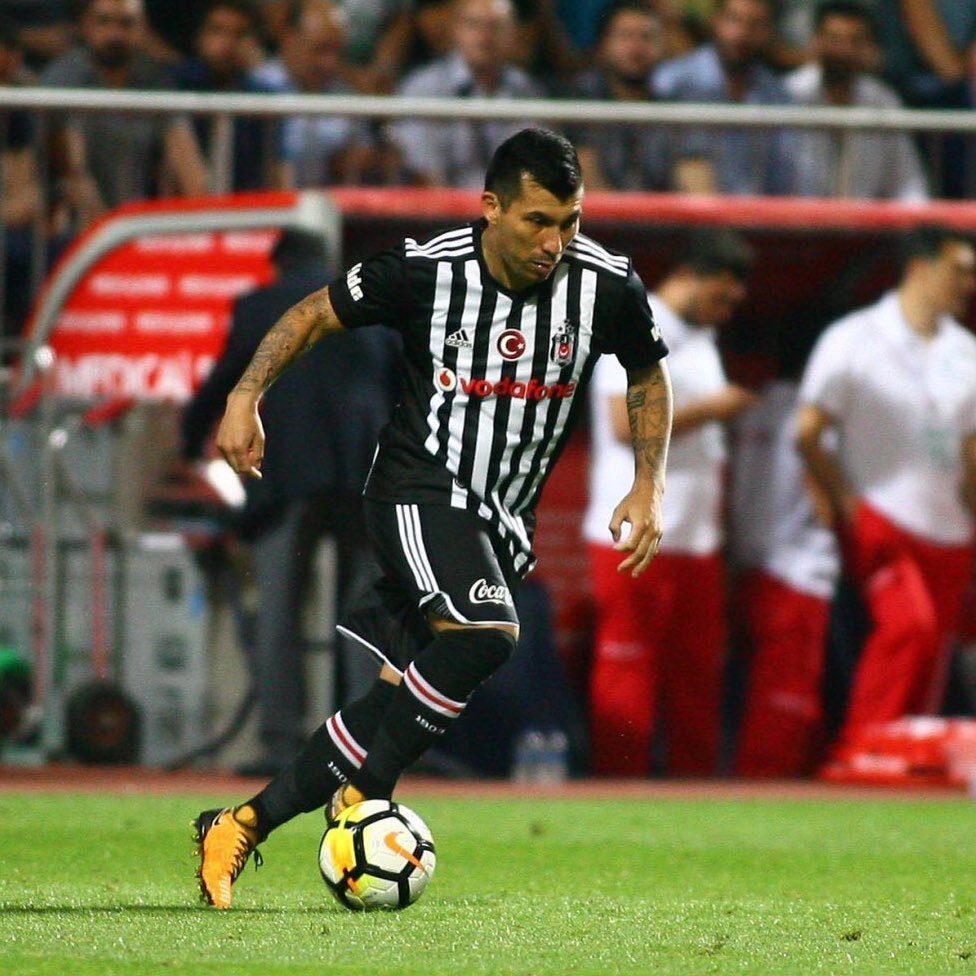 Şenol Güneş’ten flaş karar! Jeremain Lens ve Gary Medel...